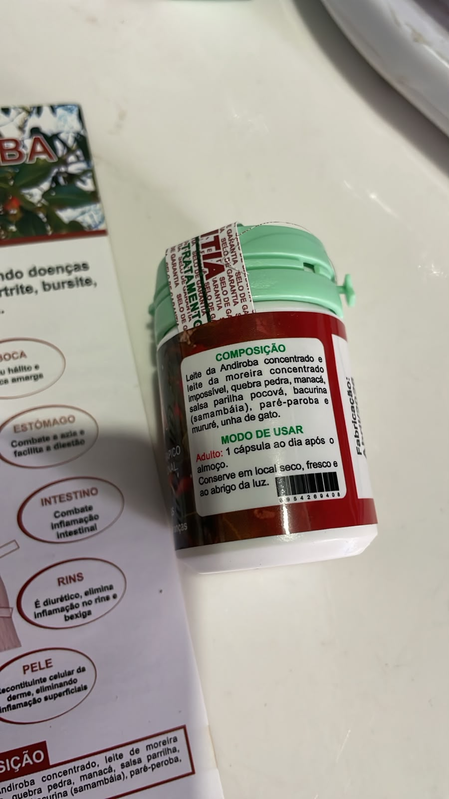 Rótulo com composição do suplemento